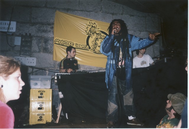 MOLOTOFF TXOSNA 2004 1.jpg